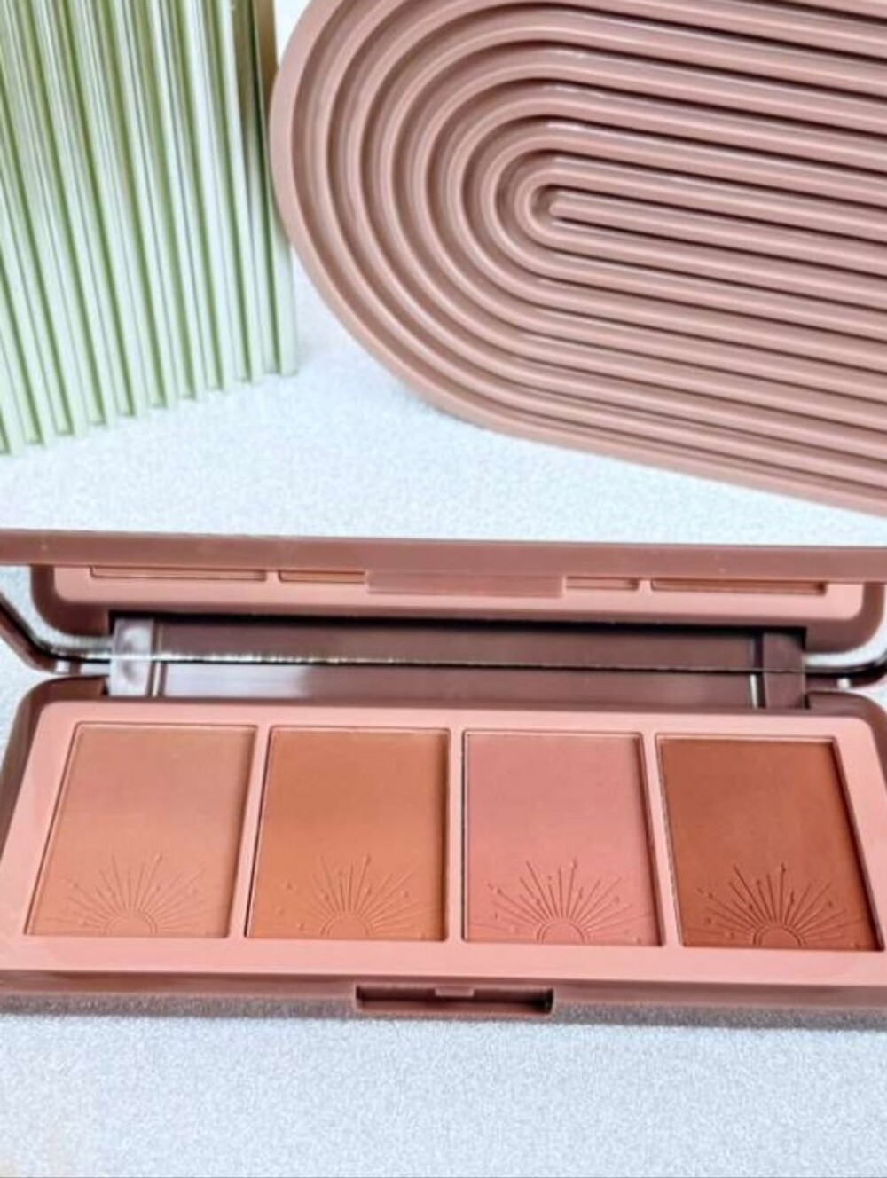 Pinky B Beauty Hot Commodity Bronzer Palette NIB